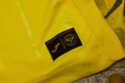 brentford_26_27_ joma_third_kit_d.jpg